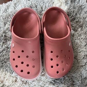 Women’s Mauve Crocs